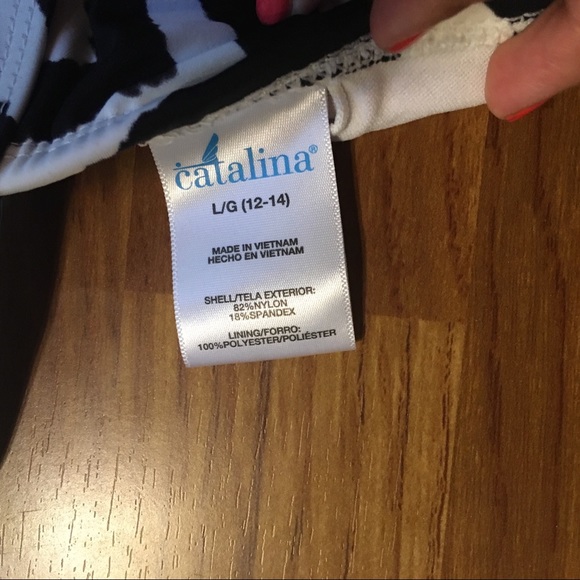 Bikini - Picture 2 of 2